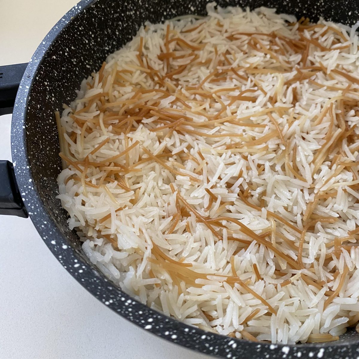 אורז עם איטריות