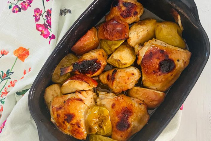 עוף בדבש עם תפוחים